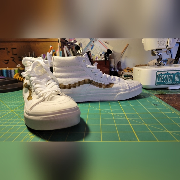 VANS New Womens sk8hi Slim Nintendo Limited Edition - Picture 3 of 10
